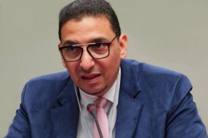 سلفي مغربي سابق يدافع عن قرار