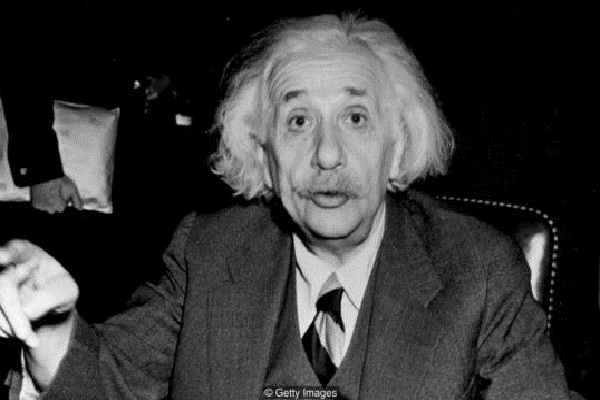 اينشتاين ألبرت أينشتاين