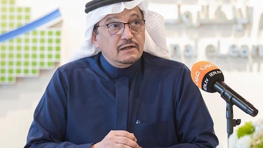 السعودية نيوز |  وزير التعليم السعودي يتسلم البيان الختامي لمجموعة Y20 