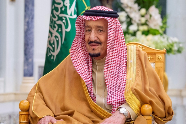 السعودية نيوز |  ولي عهد بريطانيا يهاتف الملك سلمان مهنئا بالعيد وبالشفاء 