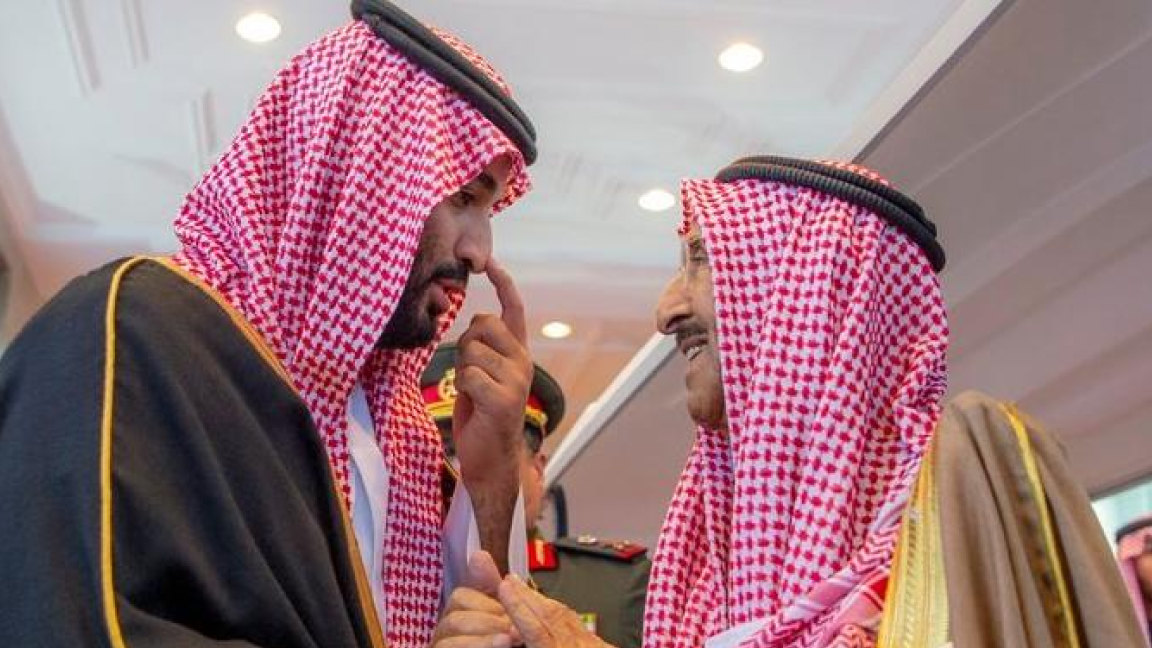 السعودية نيوز |  الملك سلمان بن عبد العزيز ينعي الشيخ صباح الأحمد الصباح 