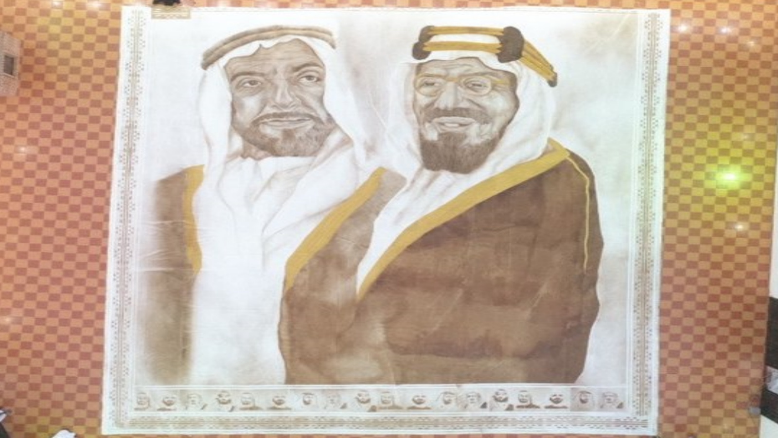 السعودية نيوز |  سعودية تدخل موسوعة غينيس بأكبر لوحة مرسومة بالقهوة 