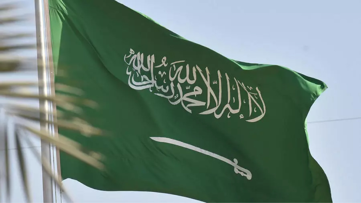 السعودية نيوز |  السعودية تعيد فتح الأجواء والحدود مع قطر 