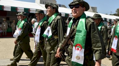 قدماء حرب التحرير في الجزائر يرفضون تقرير ستورا حول الذاكرة