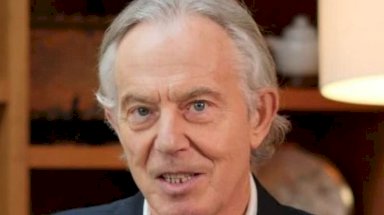 توني بلير رئيس الوزراء البريطاني الأسبق 