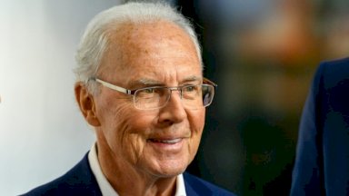 أسطورة كرة القدم الألمانية، فرانتس بكنباور خلال حفل افتتاح قاعة مشاهير كرة القدم الألمانية في دورتموند في الأول من نيسان/أبريل 2019.