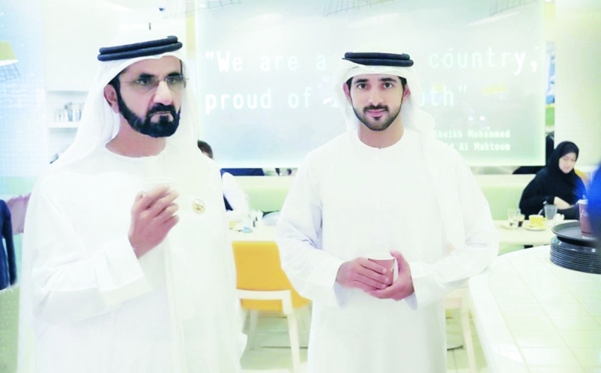 ولي عهد دبي في لقطة تجمعه بالشيخ محمد بن راشد