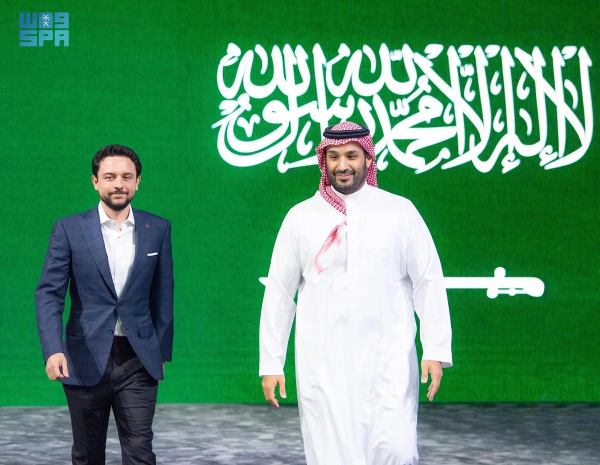 ولي العهد الأمير محمد بن سلمان برفقة ولي عهد الأردن الأمير الحسين بن عبد الله الثاني