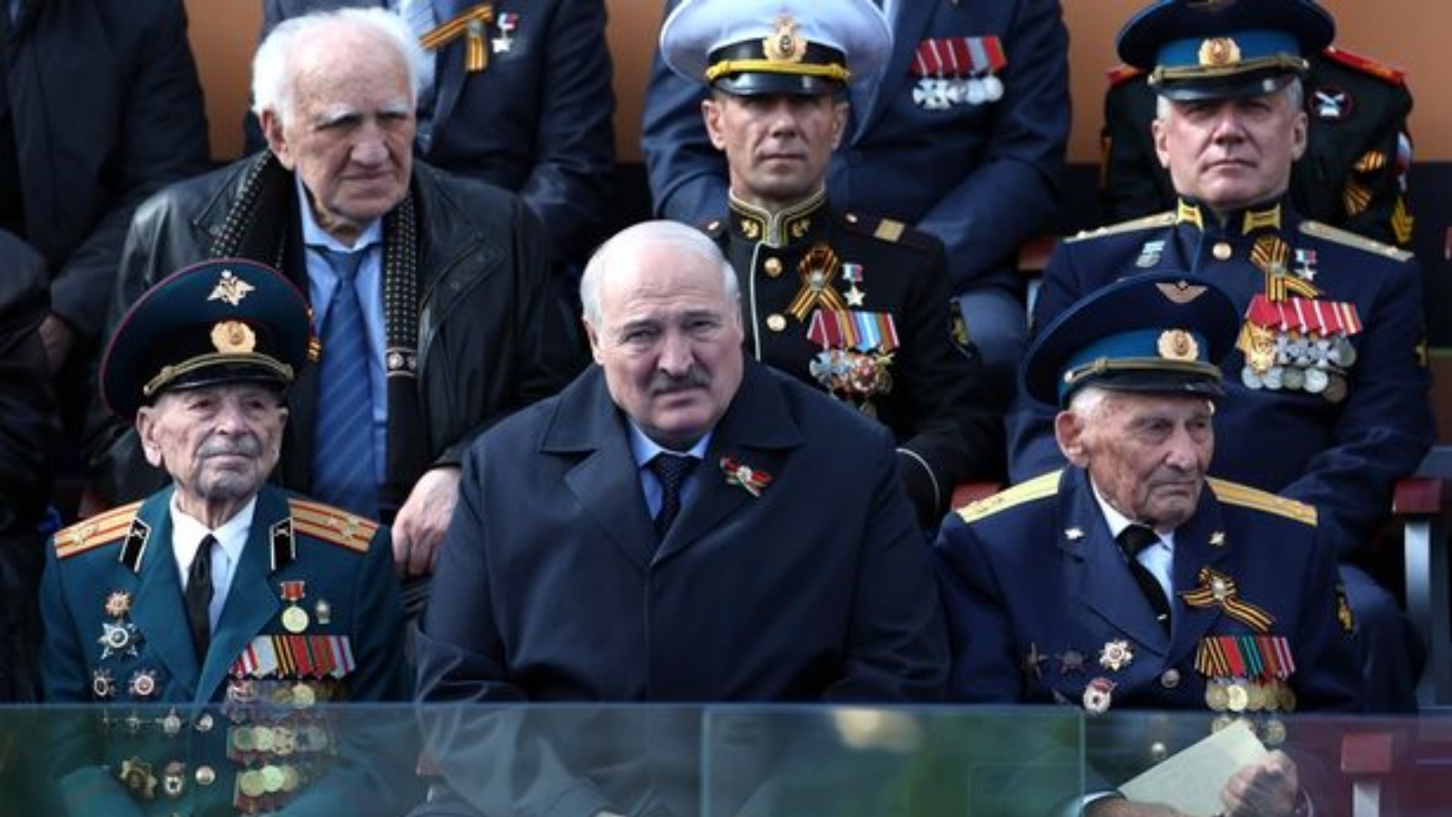 لوكاشينكو خلال ظهوره في العرض العسكري في موسكو 