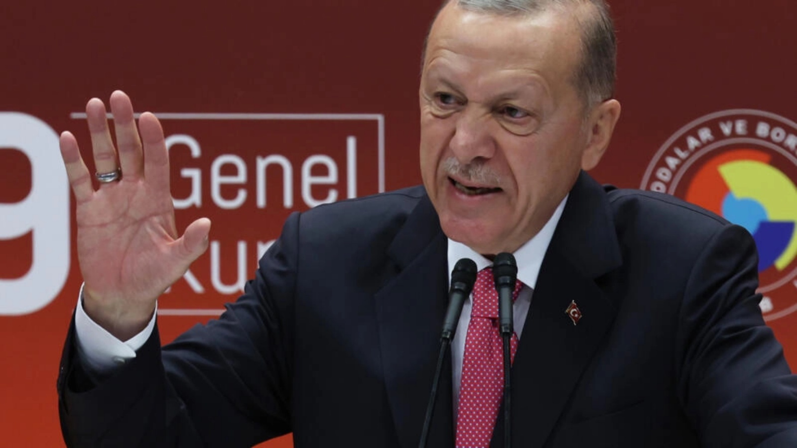الرئيس التركي رجب طيب إردوغان يلقي كلمة في اتحاد الغرف التجارية في أنقرة في 30 مايو 2023