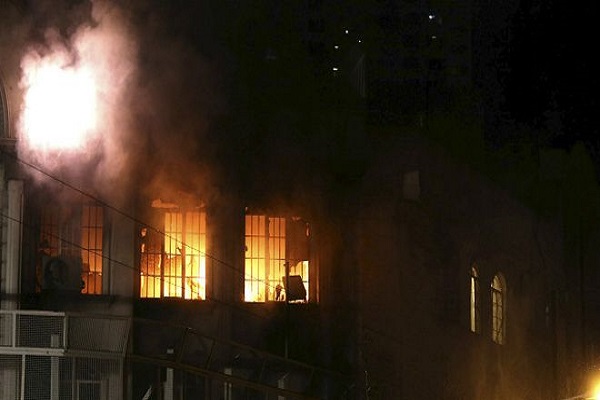 احراق السفارة السعودية في طهران