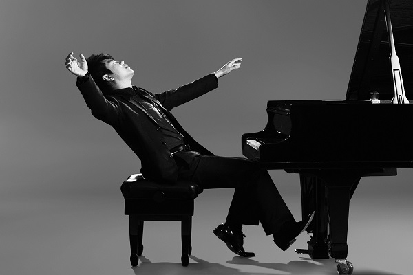 عازف البيانو العالمي لانغ لانغ