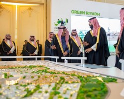 العاهل السعودي يطلق 4 مشاريع كبرى في الرياض