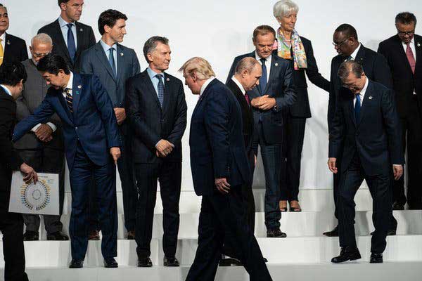 قادة مجموعة العشرين خلال قمتهم الحالية
