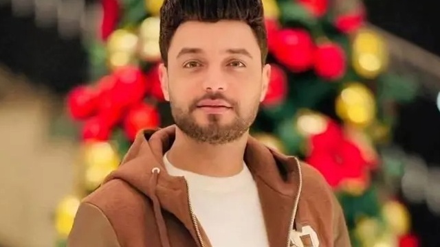 المطرب أحمد عامر