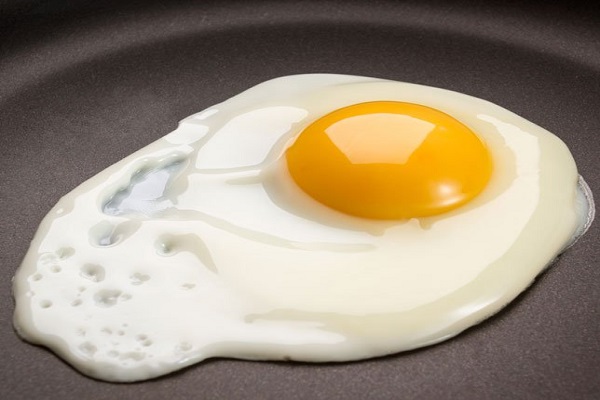 بيضة واحدة يومياً تحد من خطر الإصابة بالسكتات الدماغية