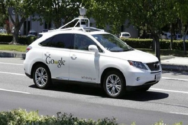 سيارة غوغل سجلت ملايين الأميال في الطرق العامة 