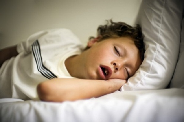 شخير الأطفال قنبله موقوته  Kid%20sleep