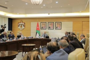 النواب الأردني يحسم مدة خدمة تقاعد الوزراء