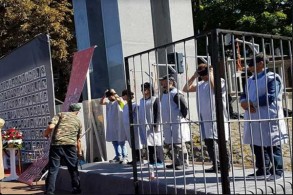 حملة دولية لانقاذ 2320 إيرانيا من الإعدام