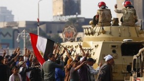 غضب في مصر بسبب تصريحات سفيرة أميركية سابقة عن الجيش