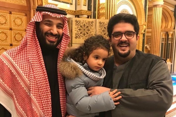 محمد بن سلمان يزور الأمير عبدالعزيز بن فهد