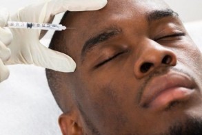 لماذا يُقبل الرجال على جراحات التجميل رغم التحذير من مخاطرها؟