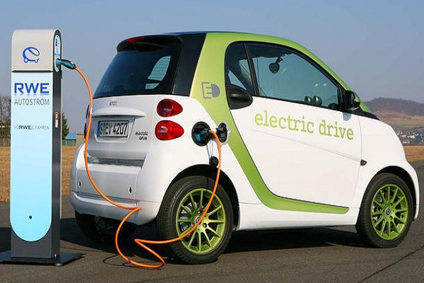 دراسة ألمانية: كربون السيارات الكهربائية يزيد عن كربون الديزل