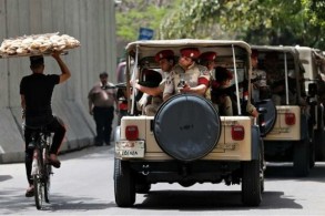 معلمة مصرية تسطو على صيدلية لتوفير الأدوية لطفلتها المريضة