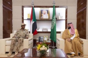 ولي العهد السعودي يلتقي نائب رئيس المجلس الانتقالي السوداني