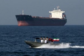 طهران: أغثنا ناقلة نفط واجهت مشكلة فنية في الخليج