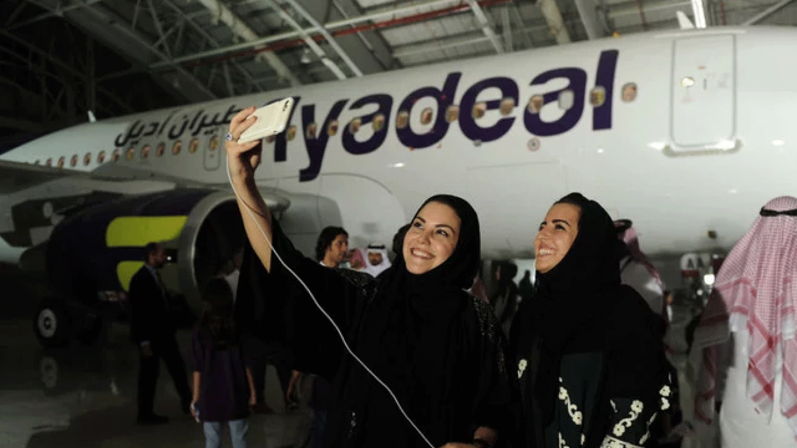 السعودية نيوز |  السعودية تُعلِّق الرحلات الجوية مع ثلاث دول بينها الإمارات 