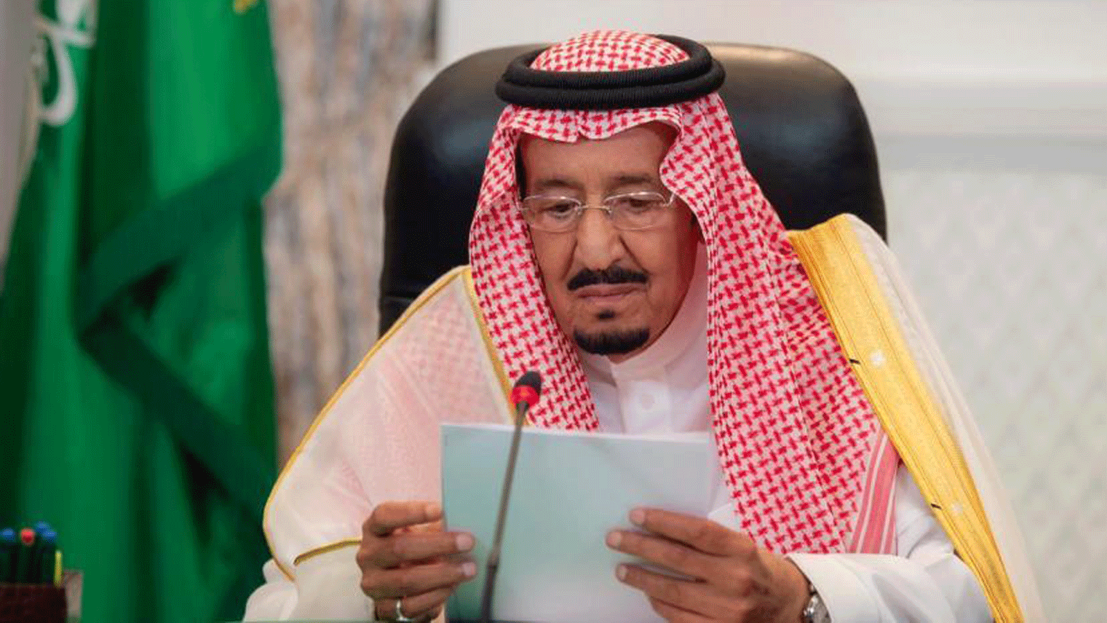 السعودية نيوز |  الملك سلمان يشيد بوعي قاصدي الحرمين في التزامهم بالاحترازات 