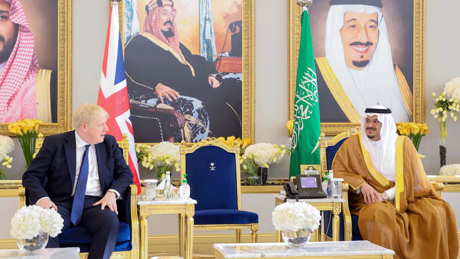 السعودية نيوز |  رئيس الوزراء البريطاني يصل العاصمة السعودية 