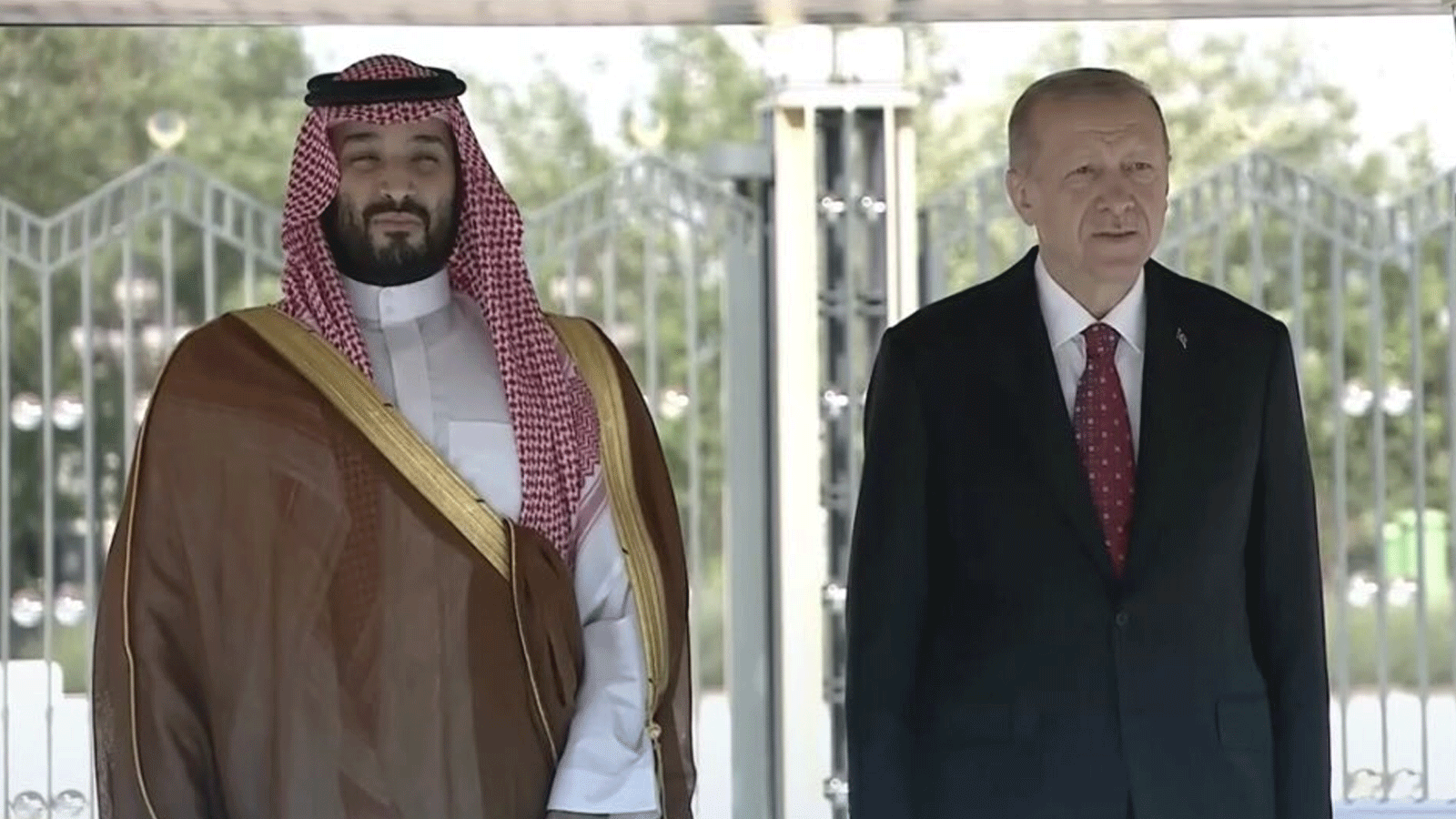 السعودية نيوز |  ولي العهد السعودي يصل إلى تركيا 