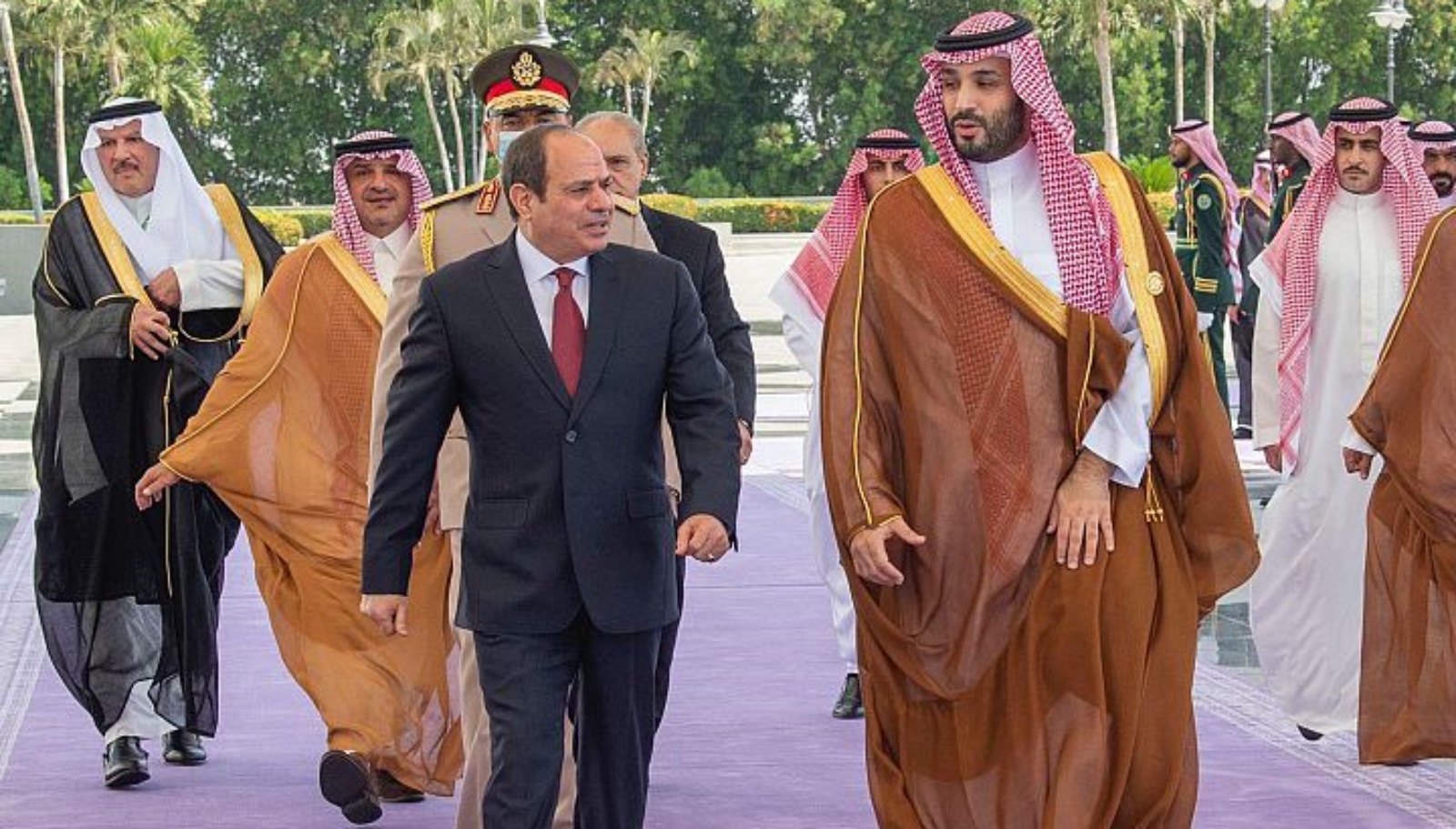 السعودية نيوز |  ملوك وأمراء ورؤساء الدول يتوافدون إلى جدة 