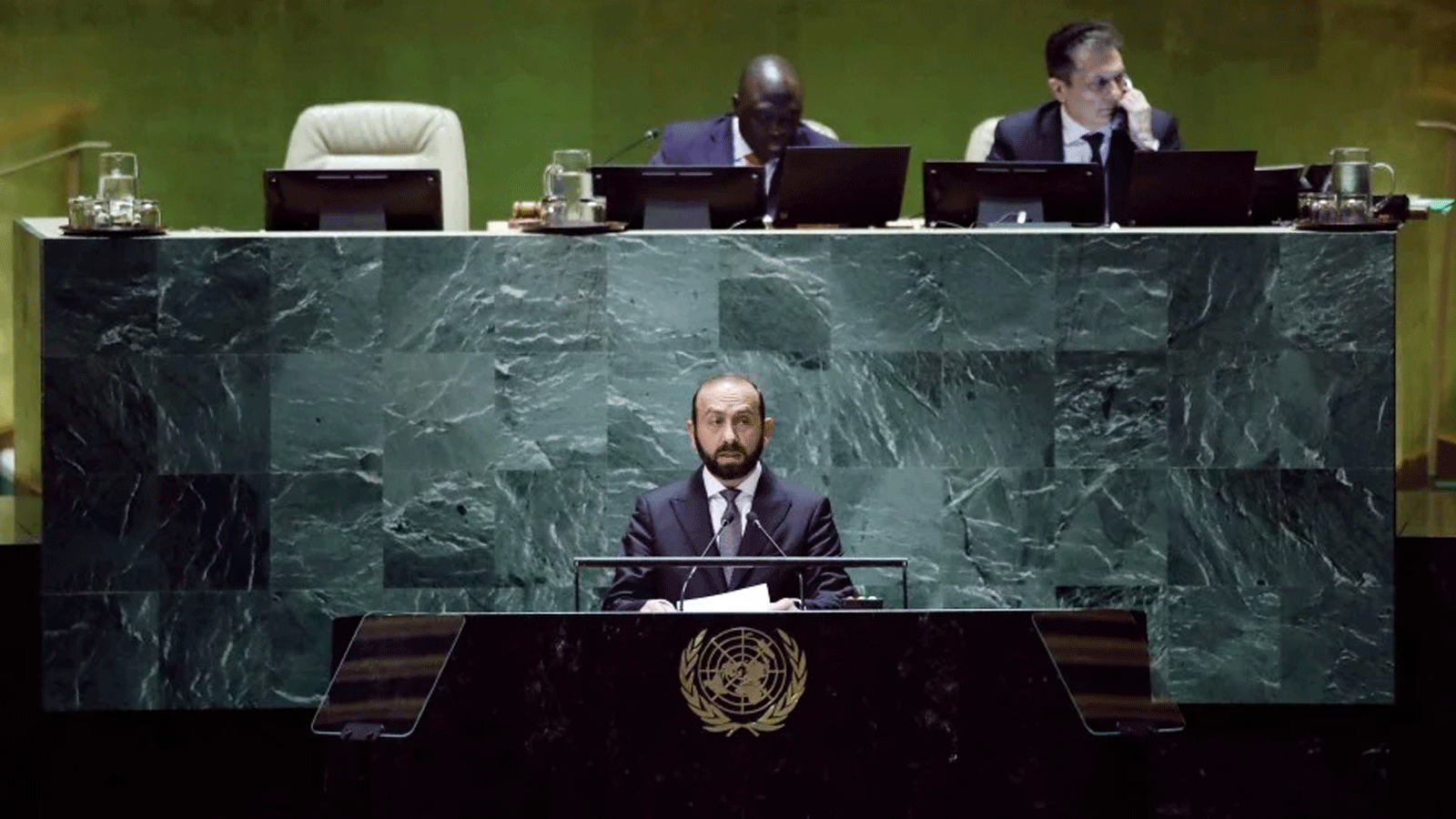 وزير الخارجية الأرميني أرارات ميرزويان يُلقي كلمة أمام الدورة الـ78 للجمعية العامة للأمم المتحدة في مقرّ الأمم المتحدة بمدينة نيويورك