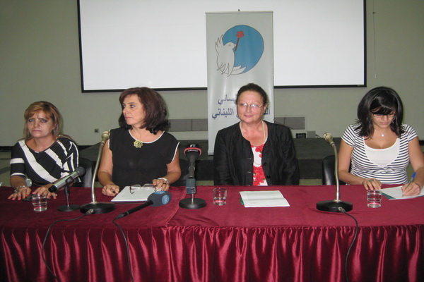 خلال الطاولة المستديرة حول العنف الجنسي في لبنان ( تصوير ريما زهار)
