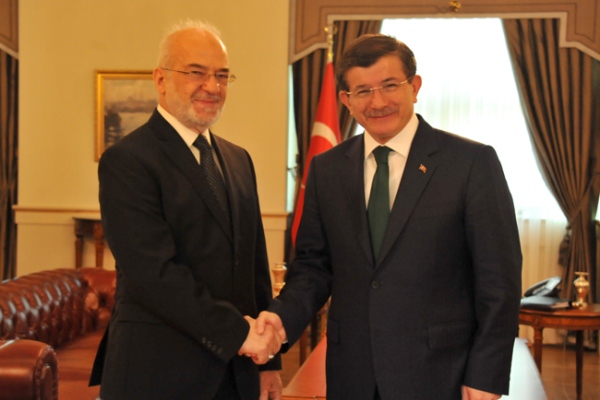 الجعفري في أنقرة مع رئيس الوزراء التركي داود أوغلو
