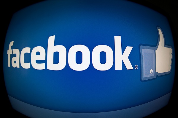 شعبية فايسبوك تتزايد في الإمارات