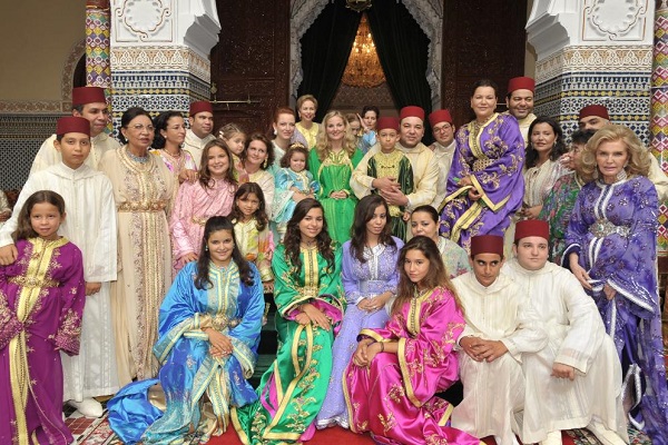 صورة تجمع افراد العائلة الملكية في المغرب
