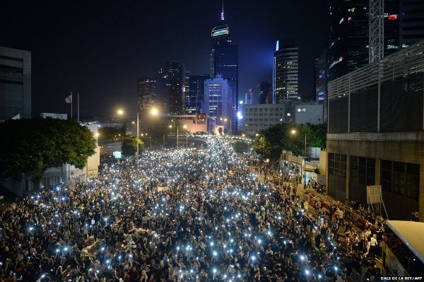 الآلاف تظاهروا في هونغ كونغ للمطالبة بانتخابات حرة