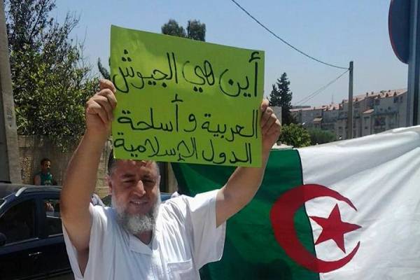 مسؤول جبهة الصحوة الحرة في الجزائر عبد الفتاح زراوي حمداش
