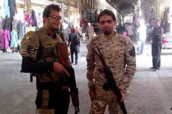 مقاتلون عراقيون في سوق الحميدية بقلب دمشق