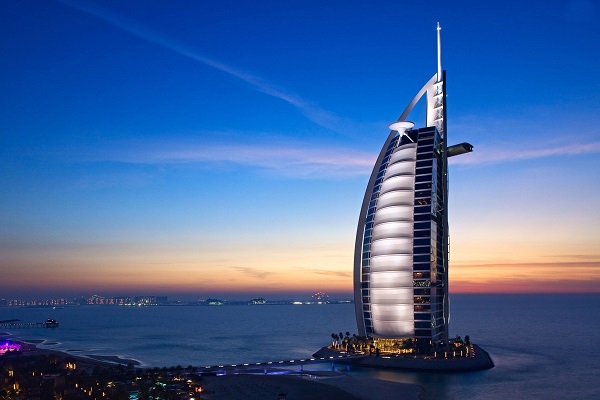 برج العرب الفندق الوحيد من فئة سبعة نجوم في العالم