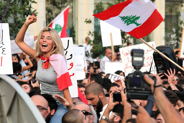 تظاهرات لبنان الأخيرة لا تنبئ بانقلاب سياسي