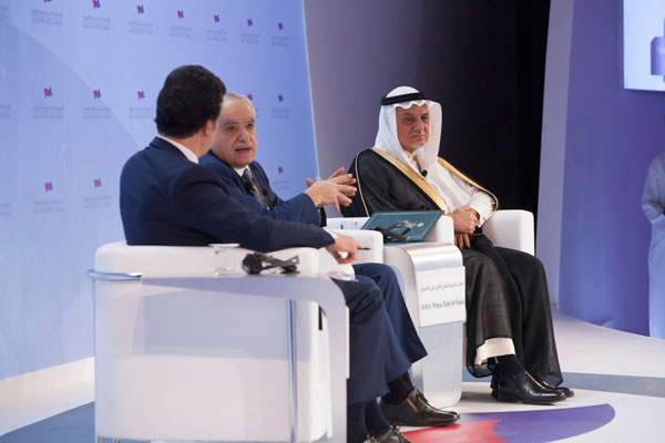الأمير تركي الفيصل وغسان سلامة ضيفان رئيسان في المنتدى الاستراتيجي العربي