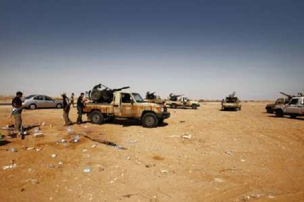 سيارات تتبع لاحدى الميليشيات الليبية