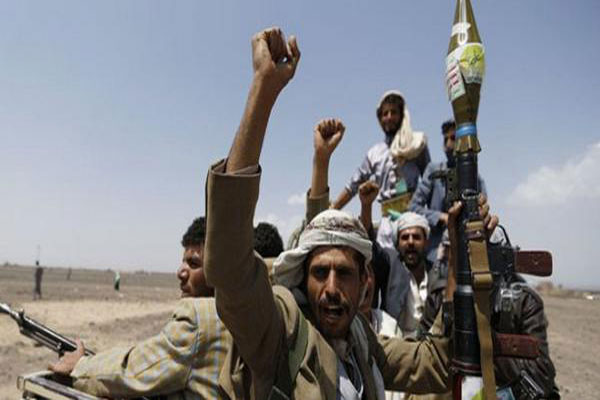 مسلحون حوثيون في محافظة لحج - مأرب برس