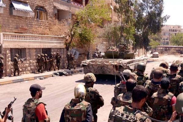 عناصر من القوات السورية في حلب